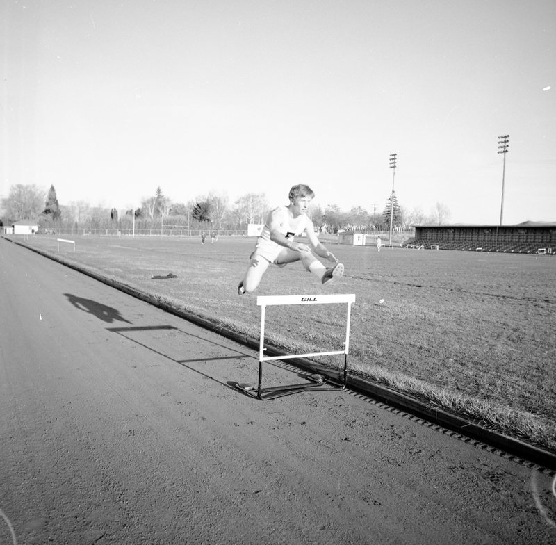 1970 Track, Hurdles 01