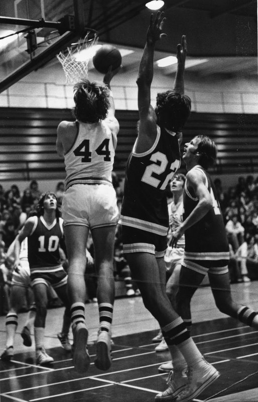 70's Basketball Action 11