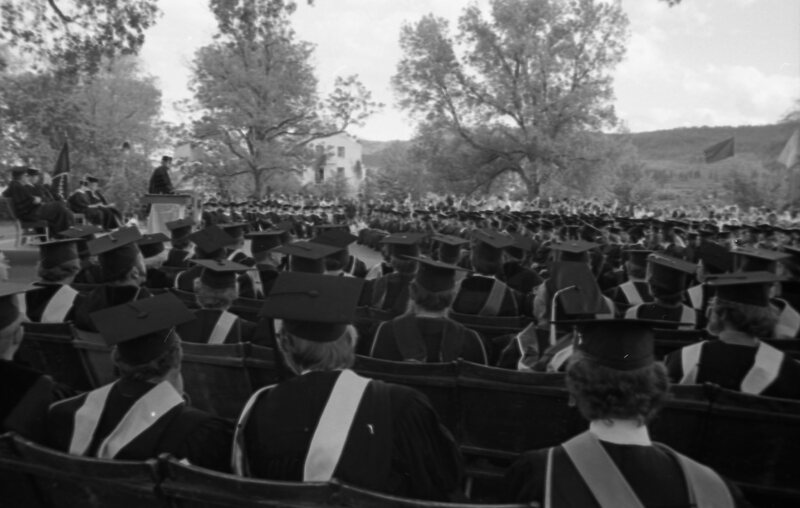 1976 Graduation 11