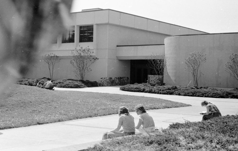 1983 Zabel Hall Entrance