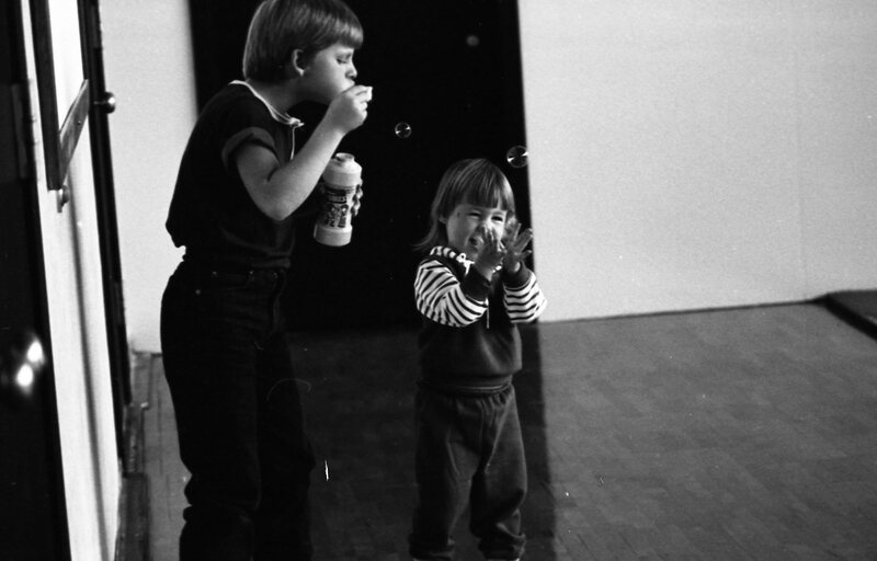 1985 Children, Bubbles 02