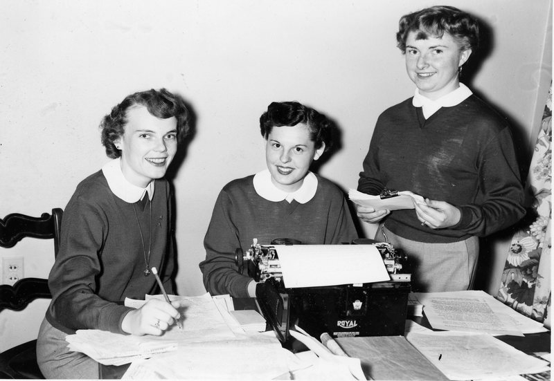 40's Students, Typing