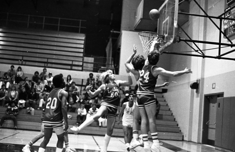 1981 Alumni Basketball Game 09