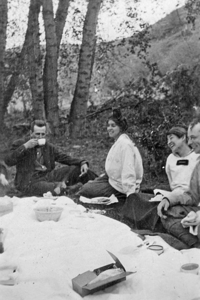 Reuter Group-Q, Picnic 2