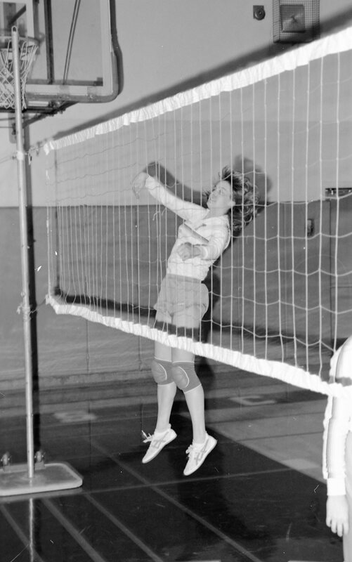 1982 Volleyball Action 27