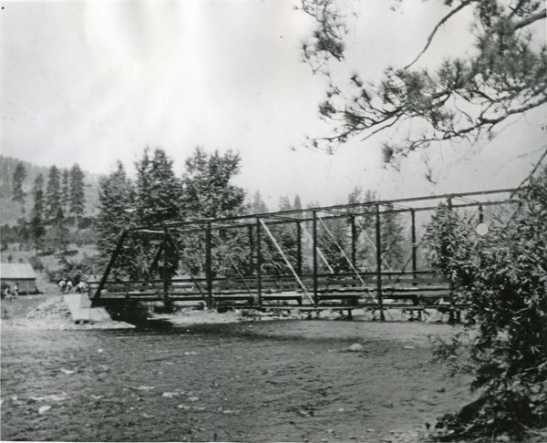 Minam, Bridge 2