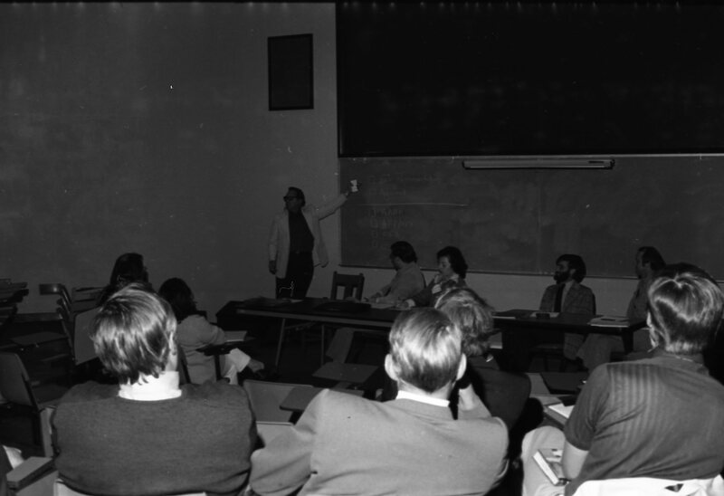 1976 Employees, Unknown Faculty/Staff Meeting 05