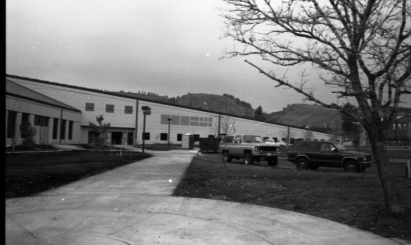 1990 Loso Hall Construction 06