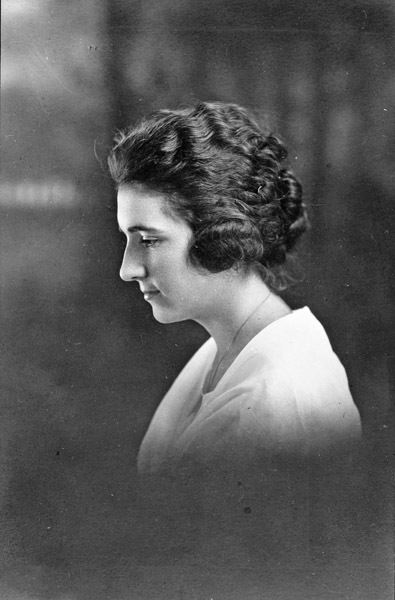 Elgin, Jean Tuttle