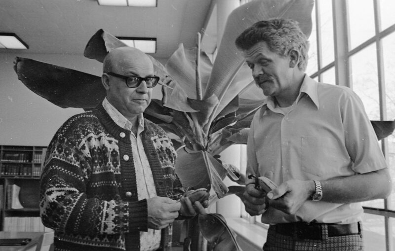 1976 Employees, Conrade Head and Jack Evans Discussing Bananas 03