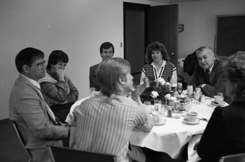 1986 Chancellor William "Bud" Davis Visit, Luncheon 04