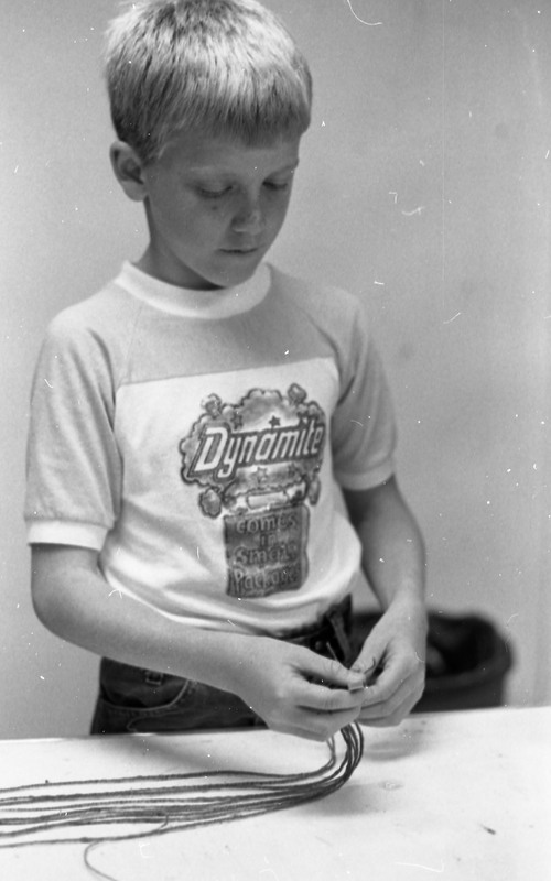 1980 Ackerman Elementary Crafts 05