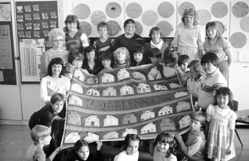 1983 Ackerman Elementary School, Quilt 01