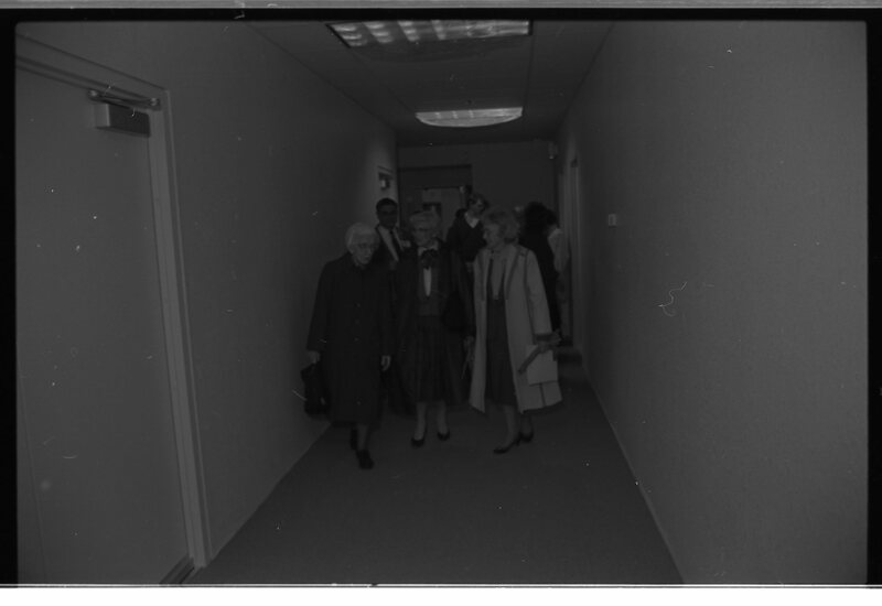 1990 Loso Hall, Tour 02