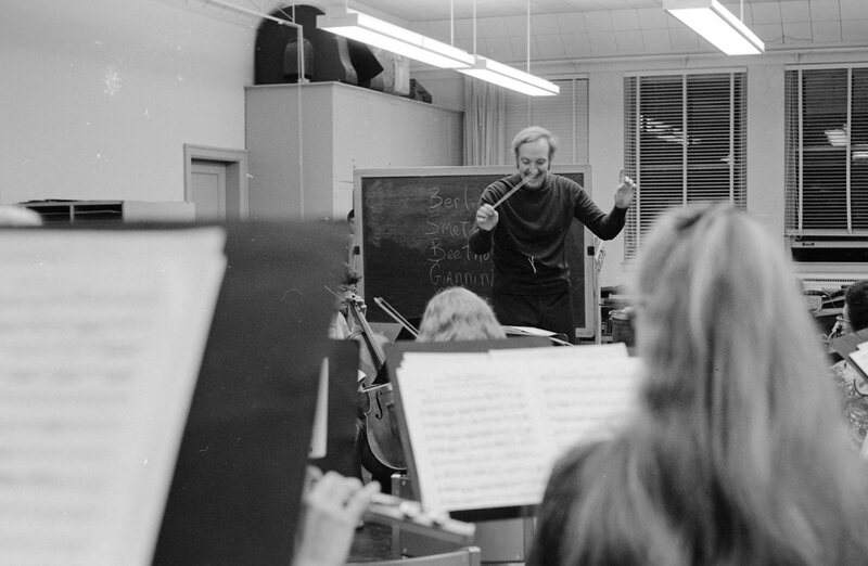 1974 Symphony Orchestra, Rehearsal 07