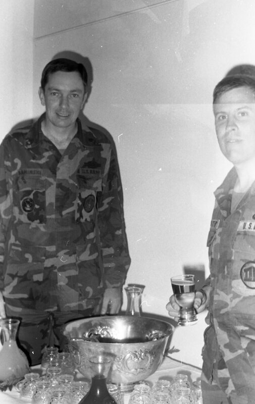 1984 ROTC Party 06