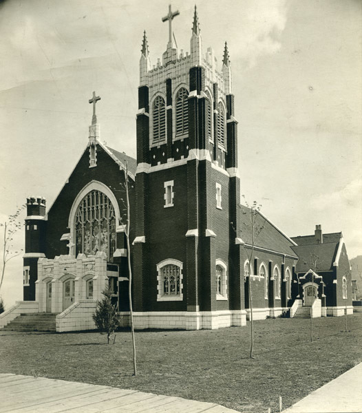 La Grande Church, Catholic 2
