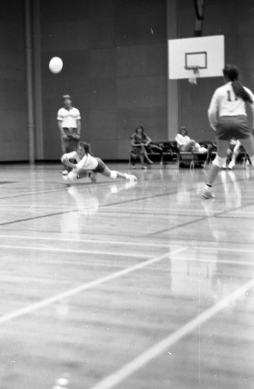 1984 Volleyball Action, EOSC vs. BMCC 09