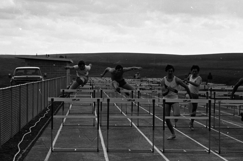 1982 Track, Men's &amp; Women's 100 Hurdles 02