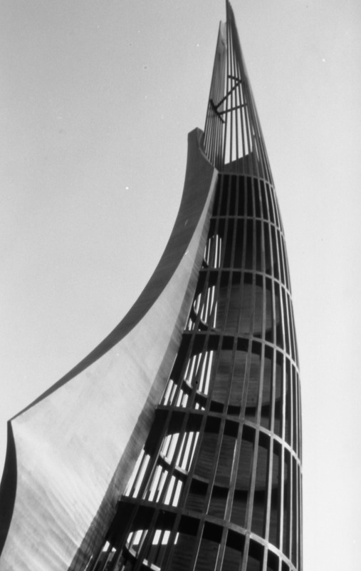 1986 Sculpture, Amphitheater 01