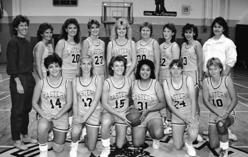 1987 Women's Basketball Team 02