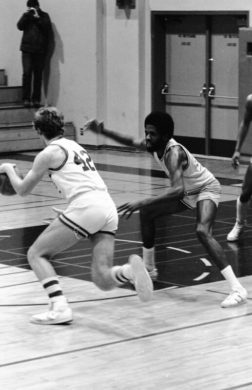 1983 Men's Basketball, EOSC vs. Idaho State, Action 22