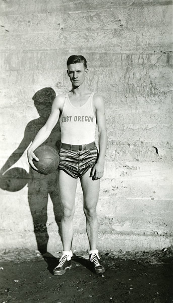 1935 Basketball Player 1