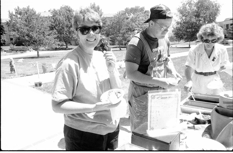1991 New Sidewalk Dedication, BBQ 05