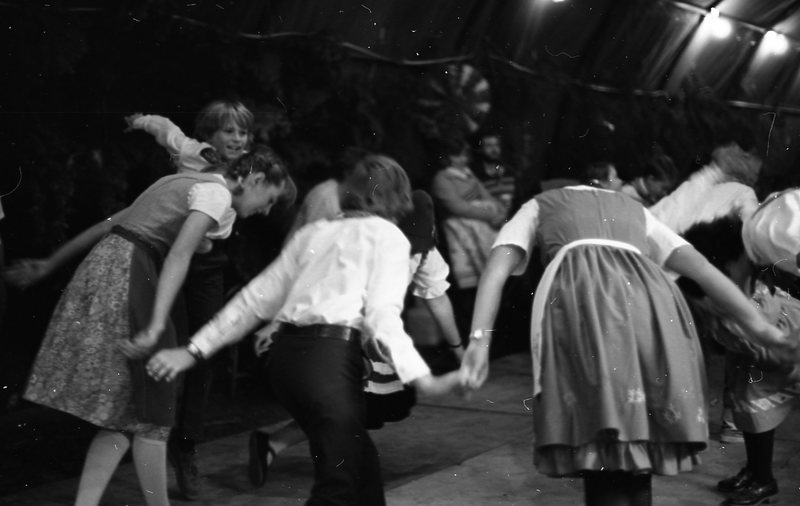 1980 Octoberfest, Folk Dancing 04