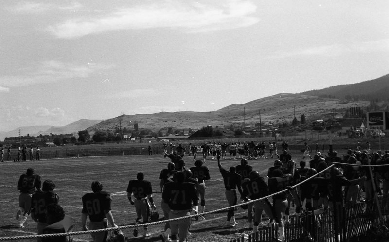 1982 Football, Alumni Game 19