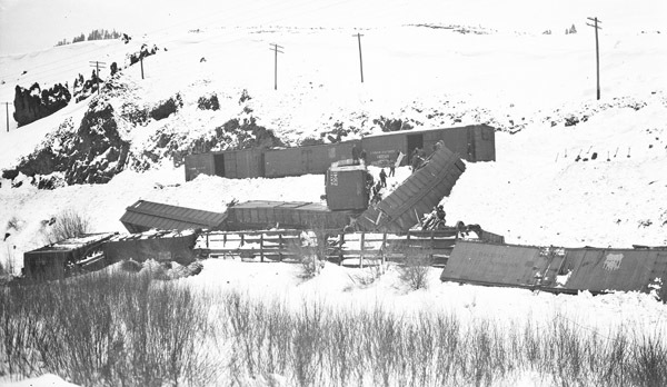 Train Wreck, Snow 2