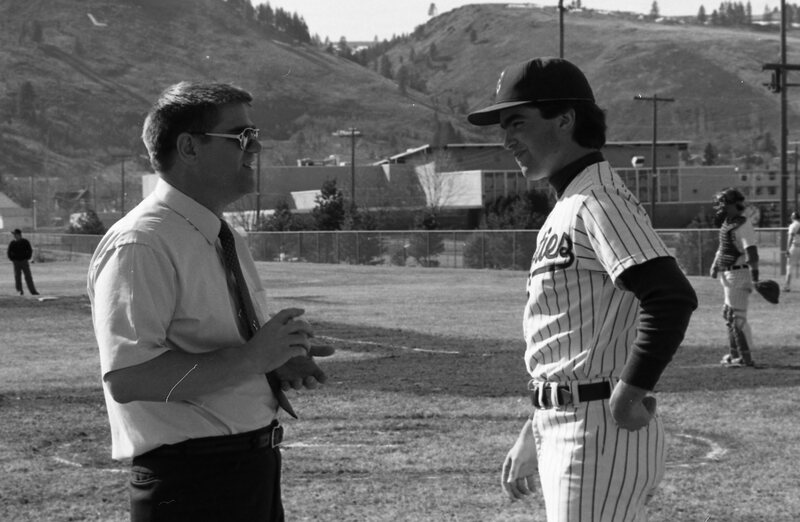 1985 Baseball, President Pitch 07