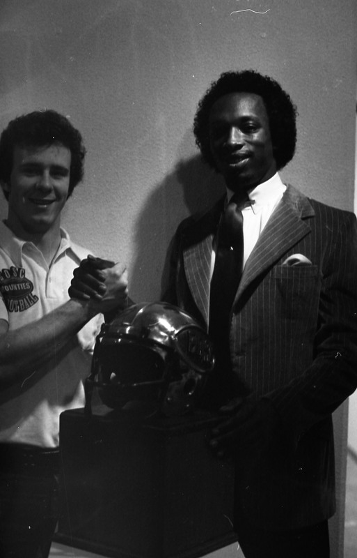 1981 Football Players with Trophy 01