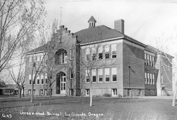 La Grande School, Greenwood 2