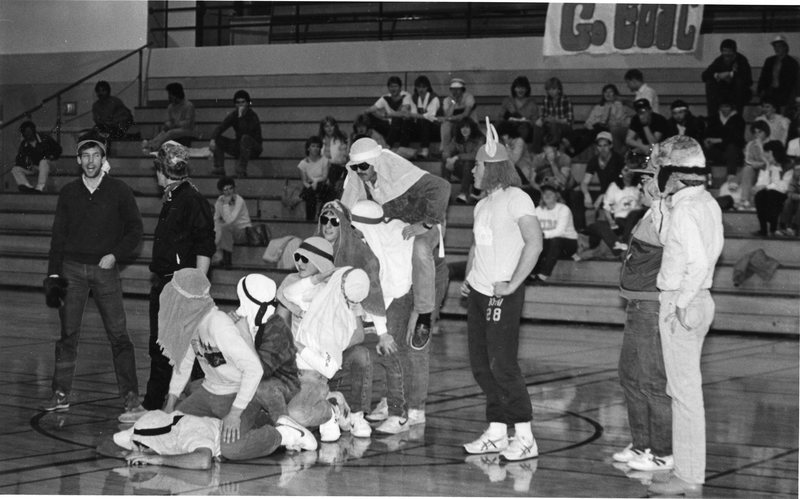 1985 Athletes, School Spirit 01
