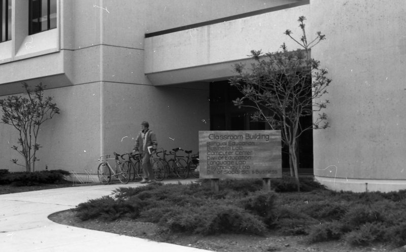 1980 Zabel Hall Entrance 1-2