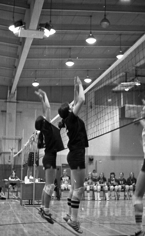 1974 Volleyball Action 04