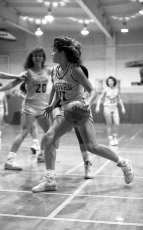1988 Women's Basketball Action, Concordia at EOSC 02