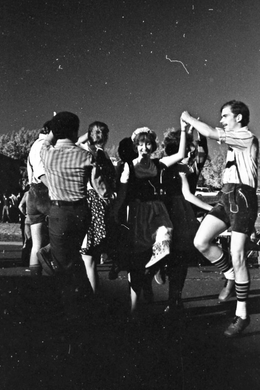 1977 Octoberfest, Folk Dancing 14