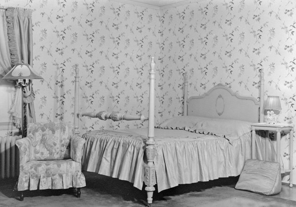 La Grande Home, Interior-B 6