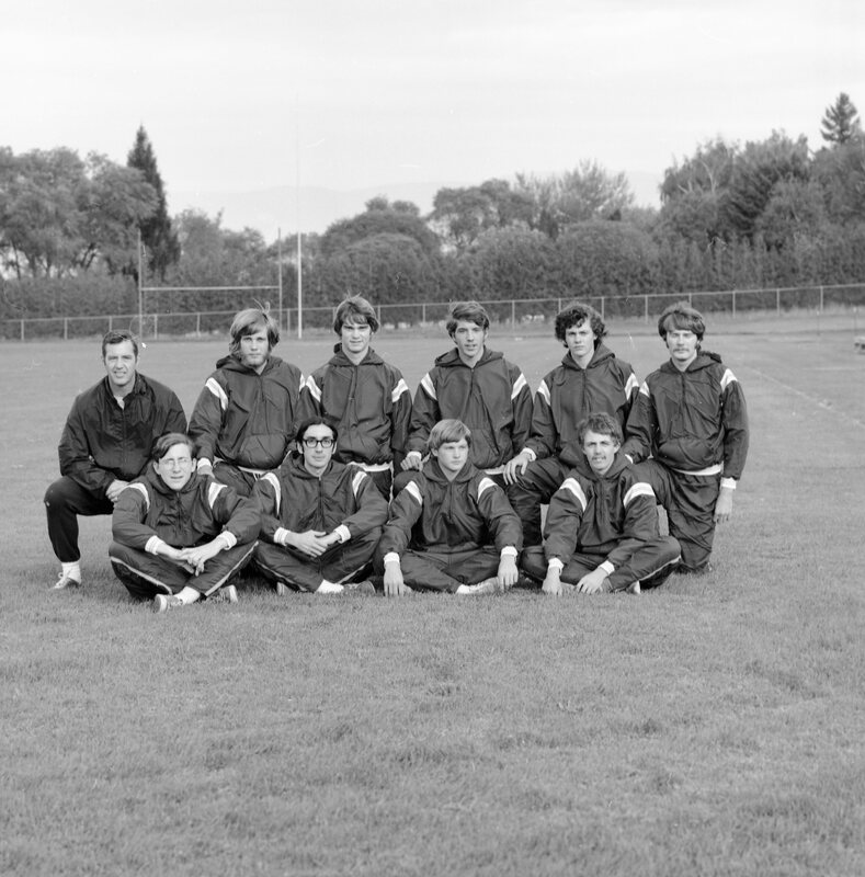 1972 Cross Country Team 03