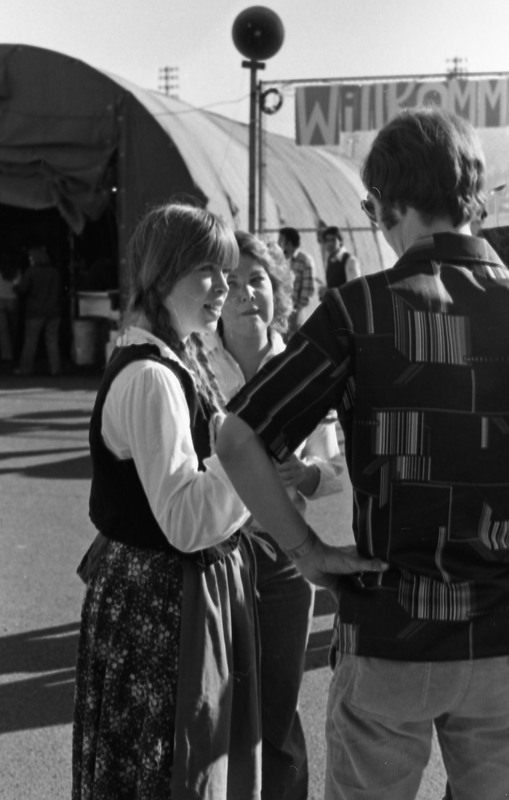 1978 Octoberfest, Folk Dancers 03