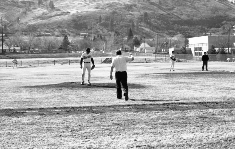 1985 Baseball, President Pitch 01