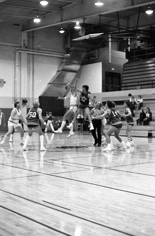 1981 Alumni Basketball Game 01