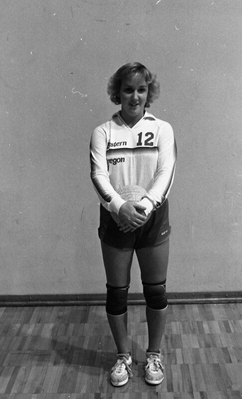 1982 Women's Varsity Volleyball Players, Portraits 03