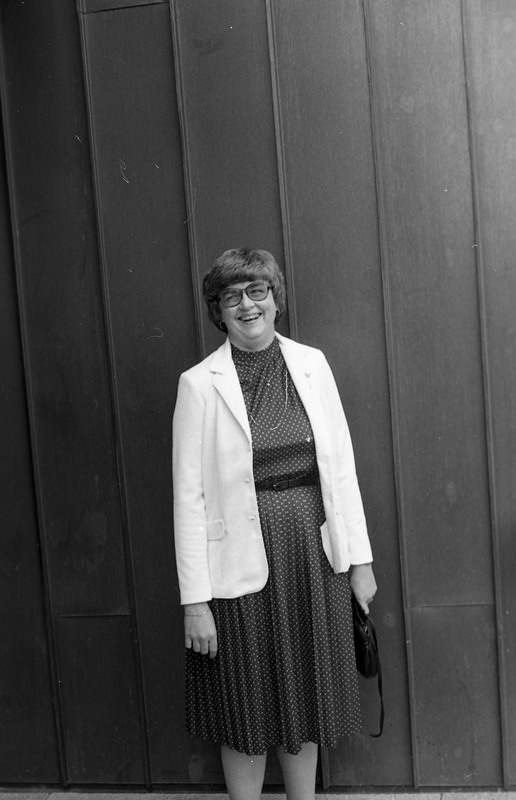 1984 Carolyn Gilbert, President's Wife 02