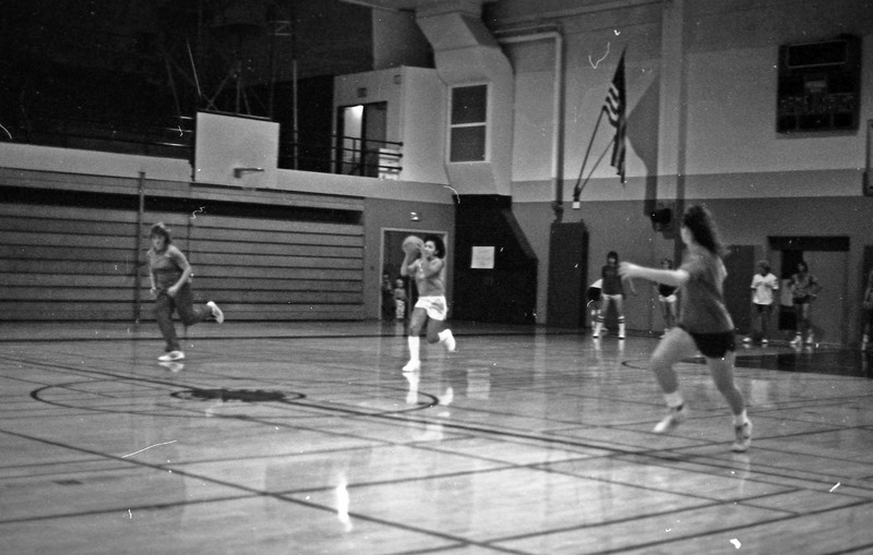 1985 Women's Basketball Practice 15