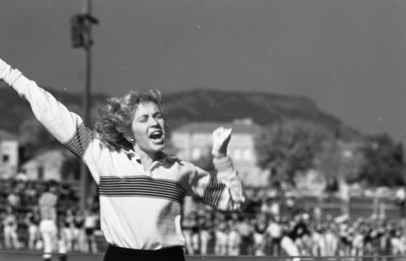 1977 Cheerleaders 08