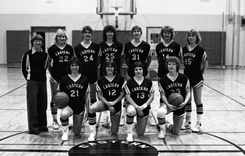 1982 Women's Basketball Team 04