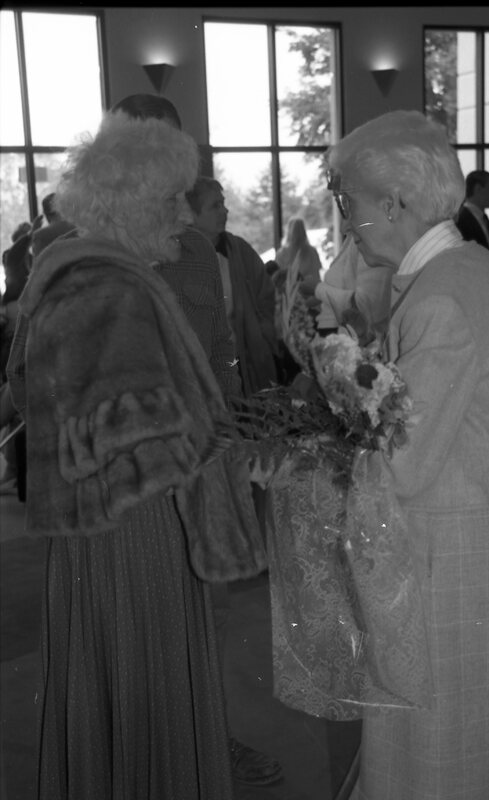 1990 Loso Hall Dedication, Reception 12